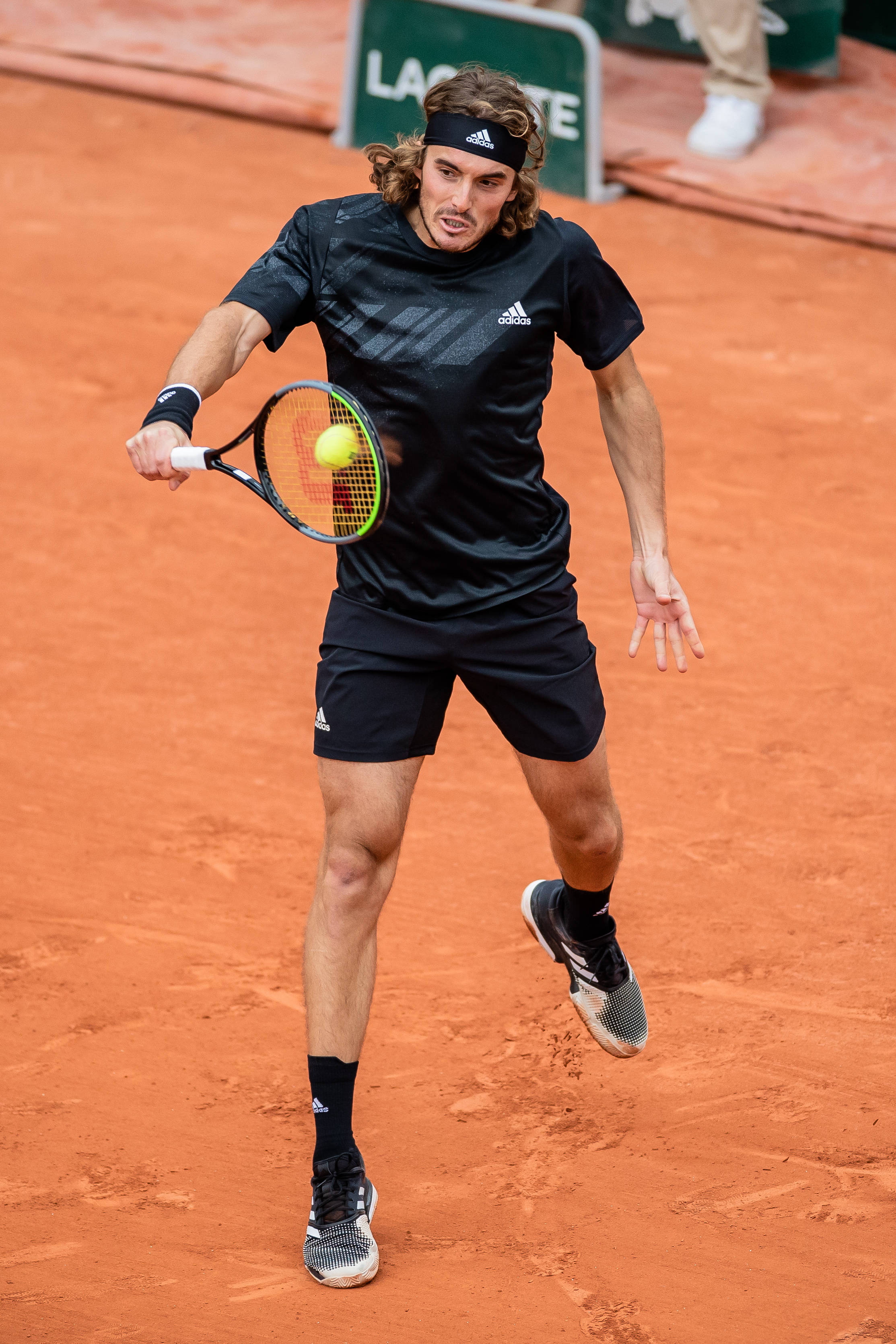 美国网球队完胜英国网球队,西西帕斯绝境逆转 美国网球队完胜英国网球队,西西帕斯绝境逆转