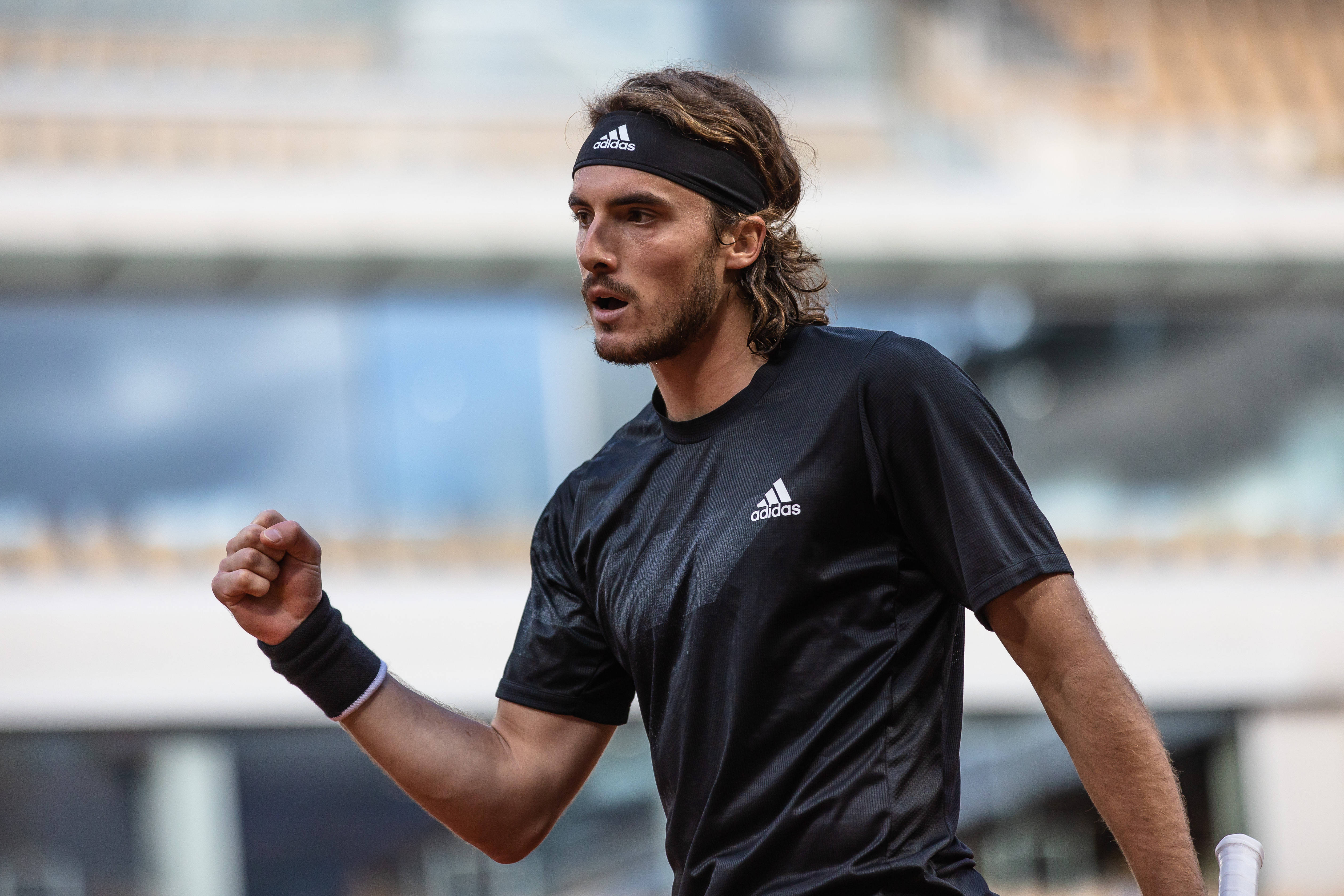 美国网球队完胜英国网球队,西西帕斯绝境逆转 美国网球队完胜英国网球队,西西帕斯绝境逆转