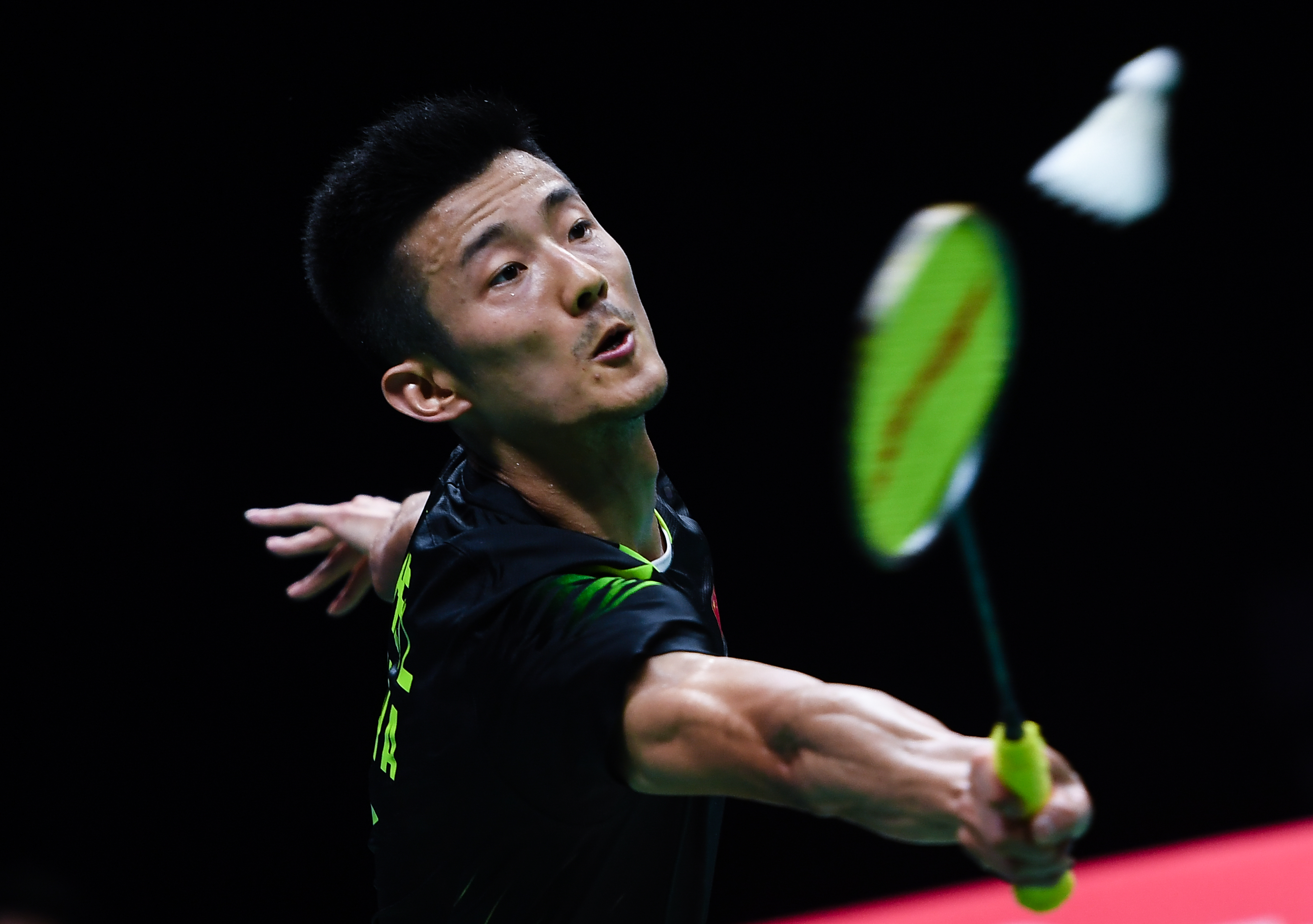 印尼羽毛球队轻取英格兰羽毛球队，谌龙惊艳世界