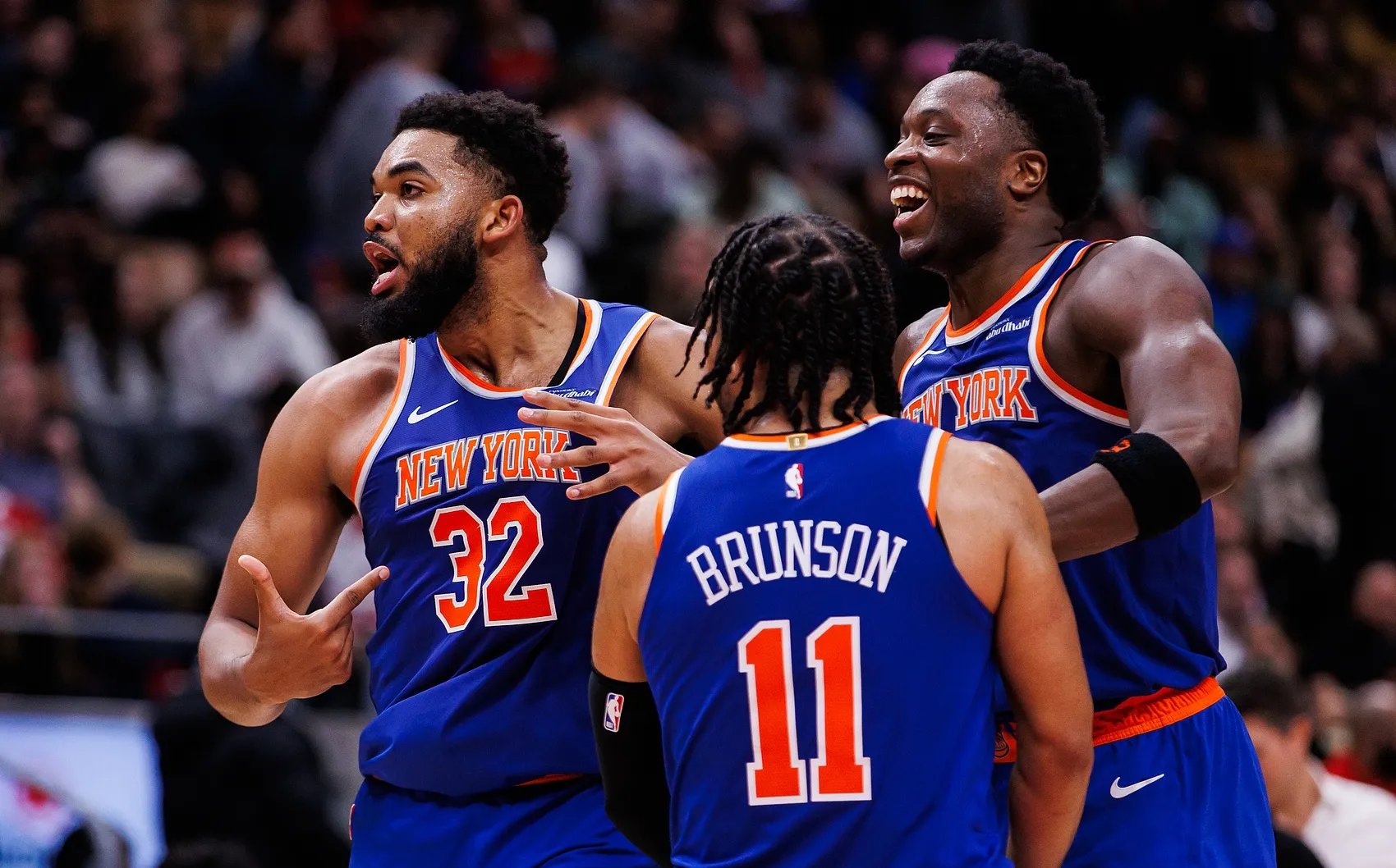 尼克斯横扫澳大利亚男篮,威斯布鲁克统治全场 尼克斯横扫澳大利亚男篮,威斯布鲁克统治全场