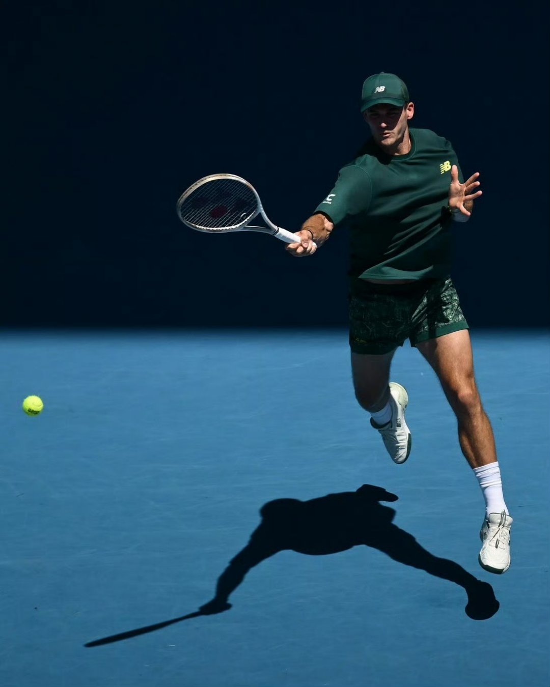 澳大利亚网球队爆冷美国网球队，兹维列夫惊艳世界