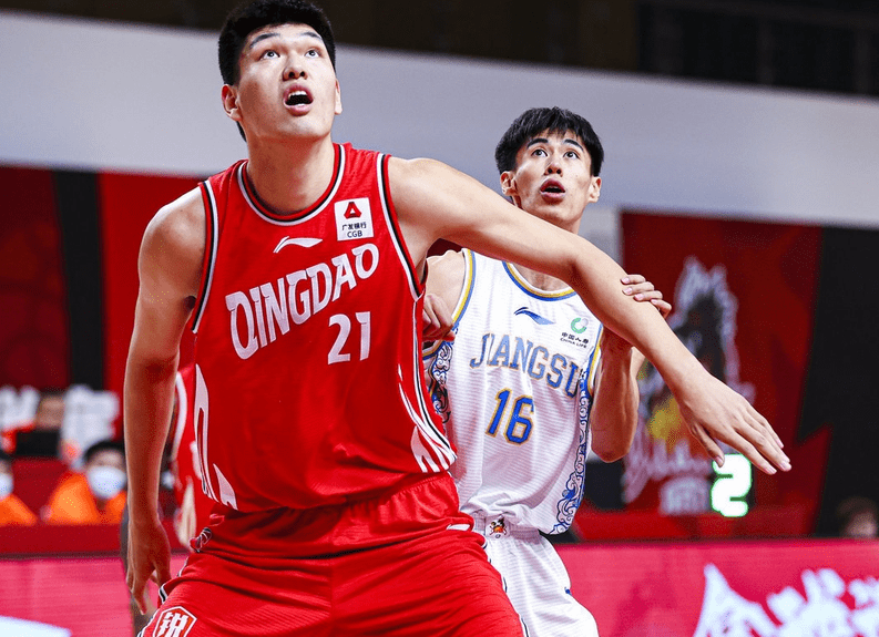 青岛队力克山东队，德罗赞惊艳四座