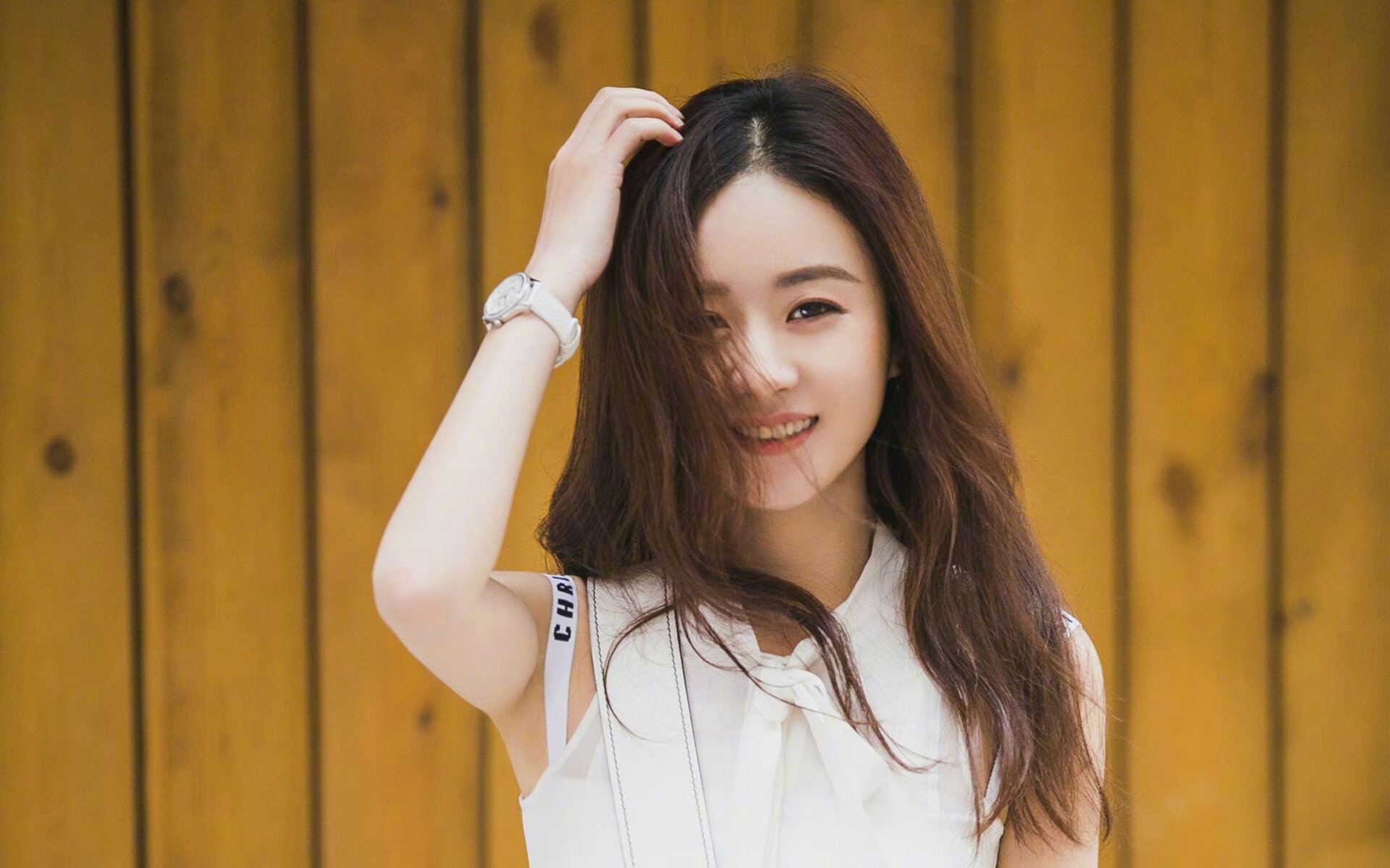 英超争冠白热化，欧冠赛场现屠杀—顶级豪门的冰火两重天