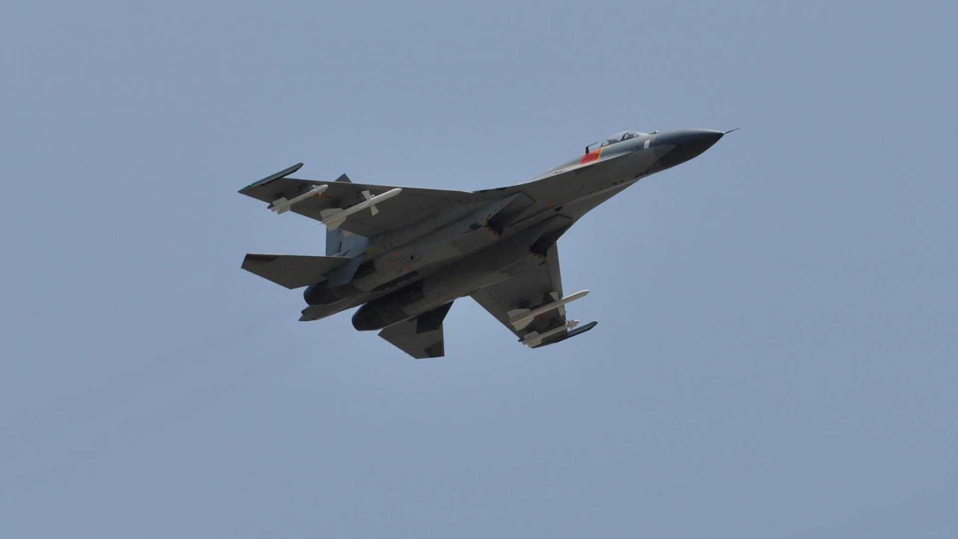 精密仪器对阵钢铁巨轮，伦纳德以手术刀式掌控力，切割掘金与北京队的命运